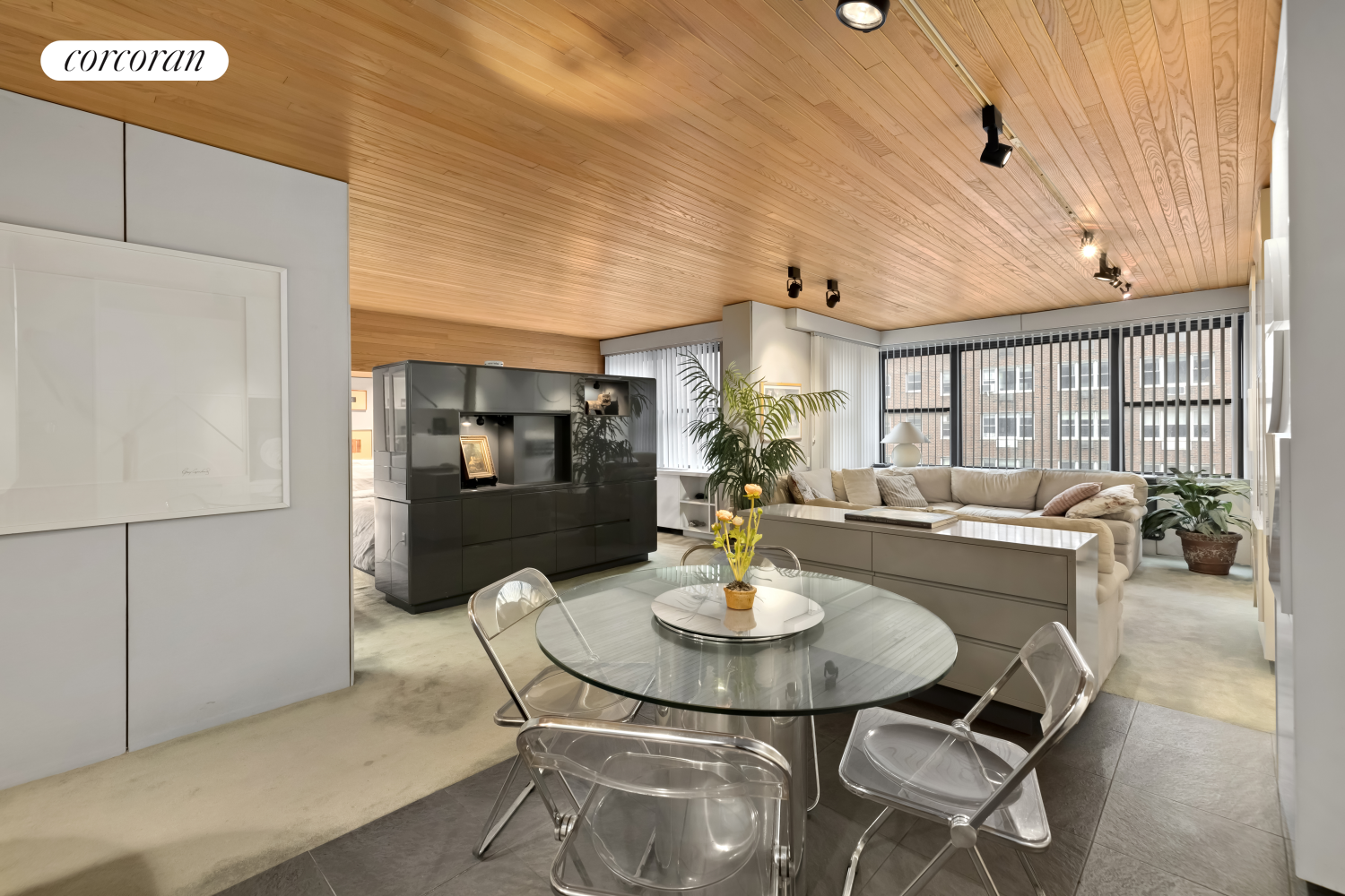 Homes for sale in New York | View 200 East 74th Street, 11F | 1 Bed, 1 Bath