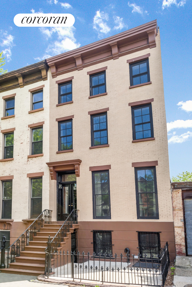 Homes for sale in Brooklyn | View 139 Vanderbilt Avenue, TWNSE | 5 Beds, 4 Baths