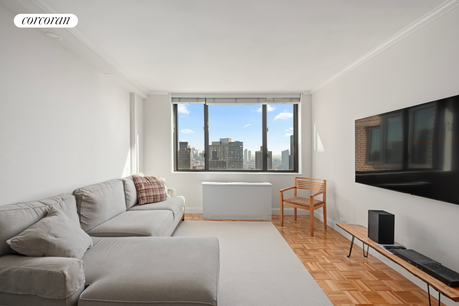 Homes for sale in New York | View 300 East 54th Street, 34A | 1 Bed, 1 Bath