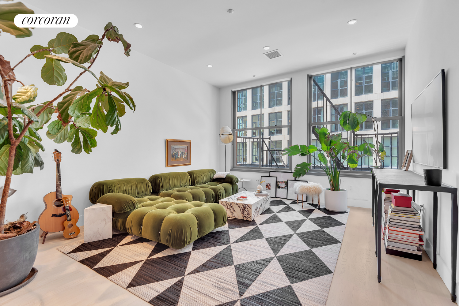 228 West Broadway 4, NEW YORK Property for rent