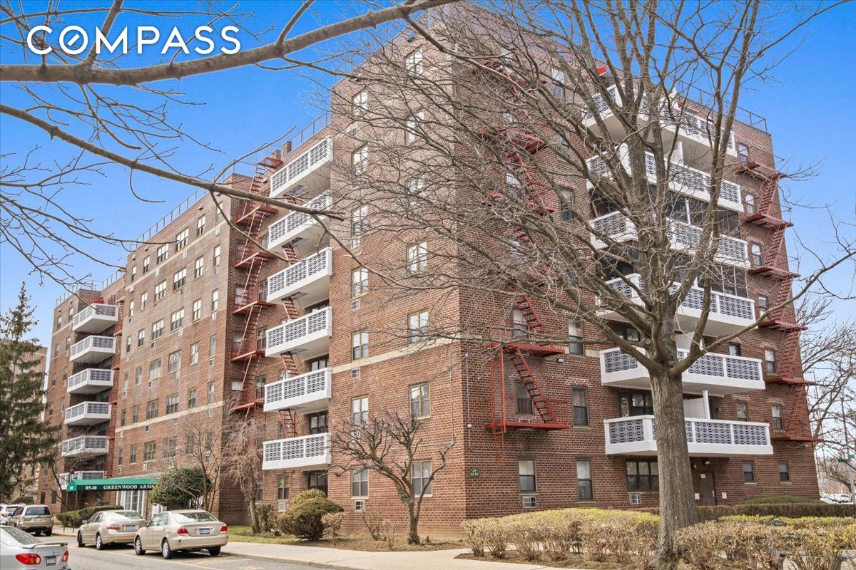 Homes for sale in Queens | View 85-10 151st Avenue, 4J | 3 Beds, 2 Baths
