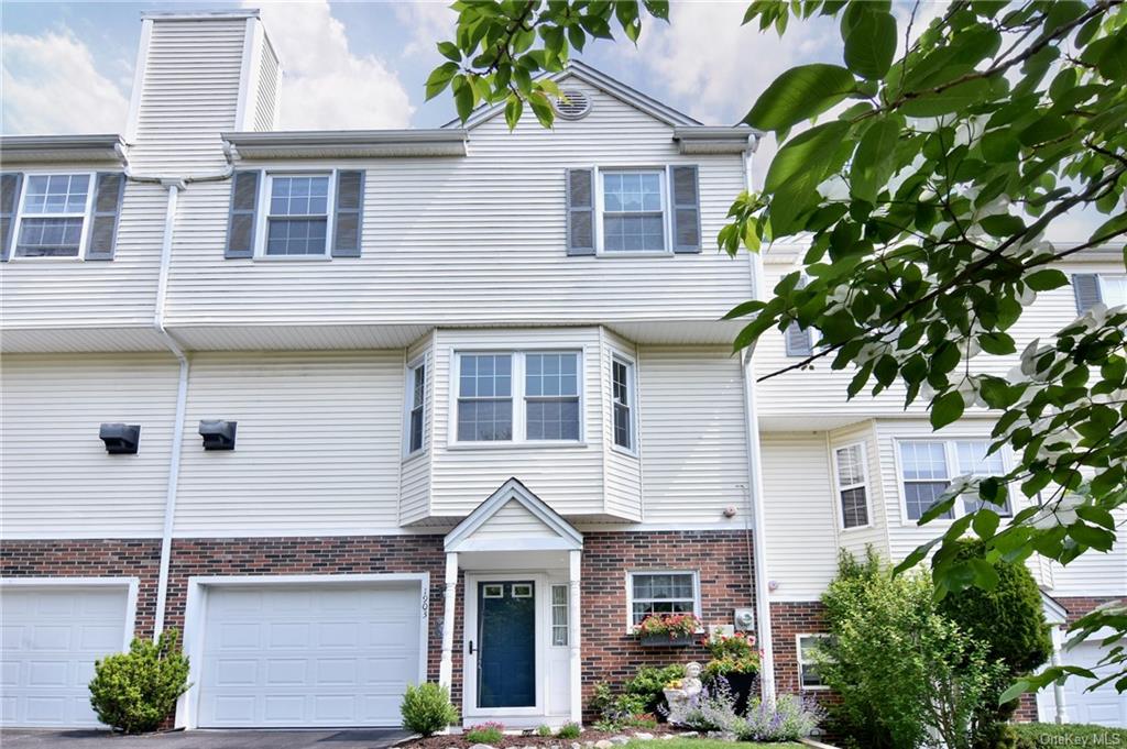 Homes for sale in Tarrytown | View 1903 Dorset Drive | 3 Beds, 2 Baths