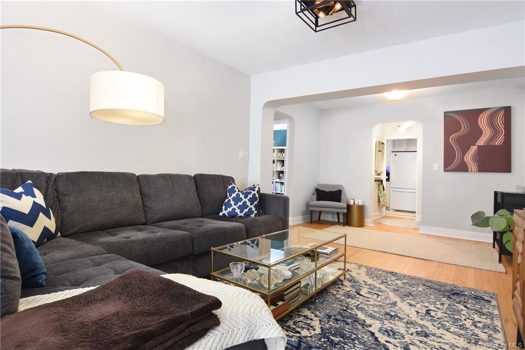 Homes for sale in Bronxville | View 821 Bronx River Road Unit# 3G | 2 Beds, 1 Bath