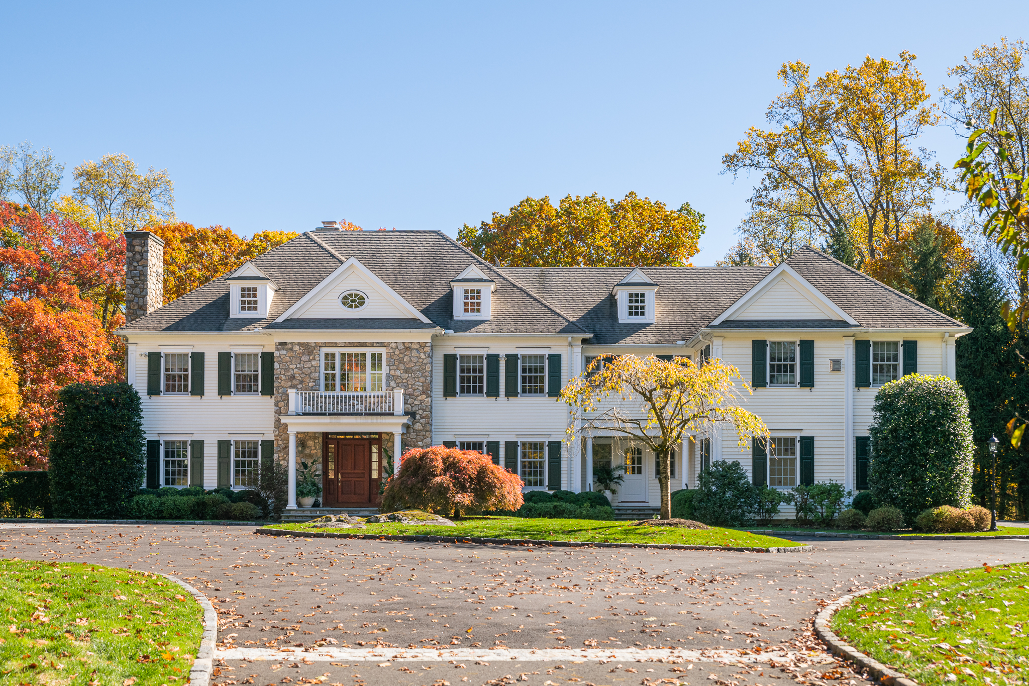 Homes for sale in Greenwich | View 15 Tomahawk Lane | 6 Beds, 6 Baths