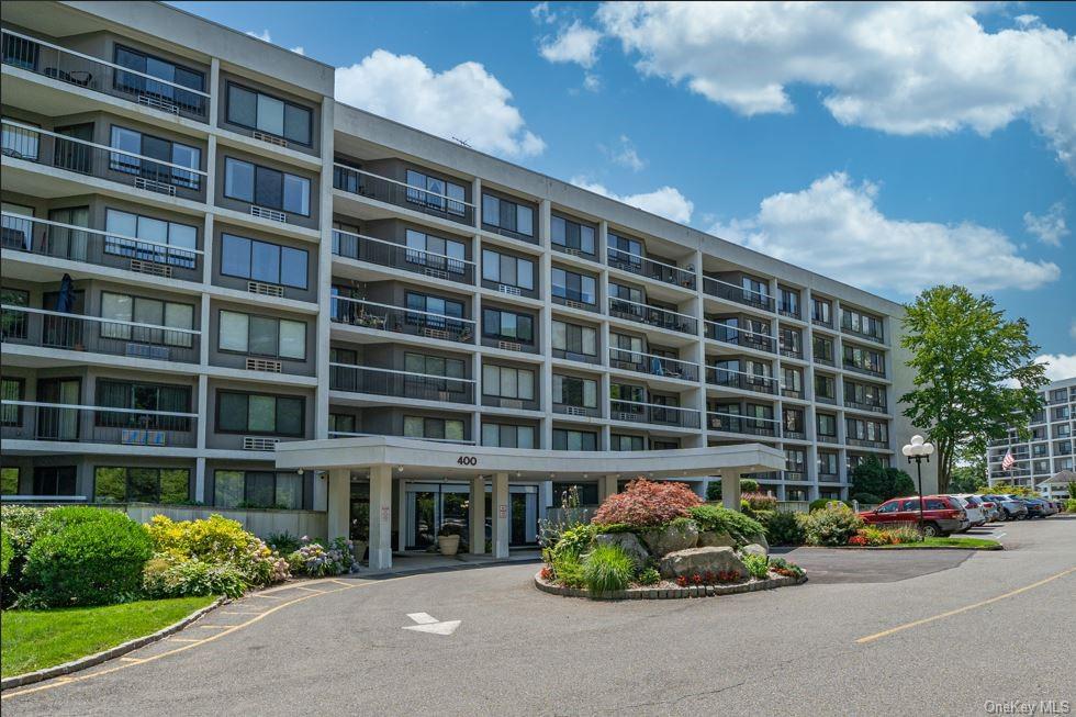 Homes for sale in Hartsdale | View 400 High Point Drive Unit# PH10 | 2 Beds, 2 Baths
