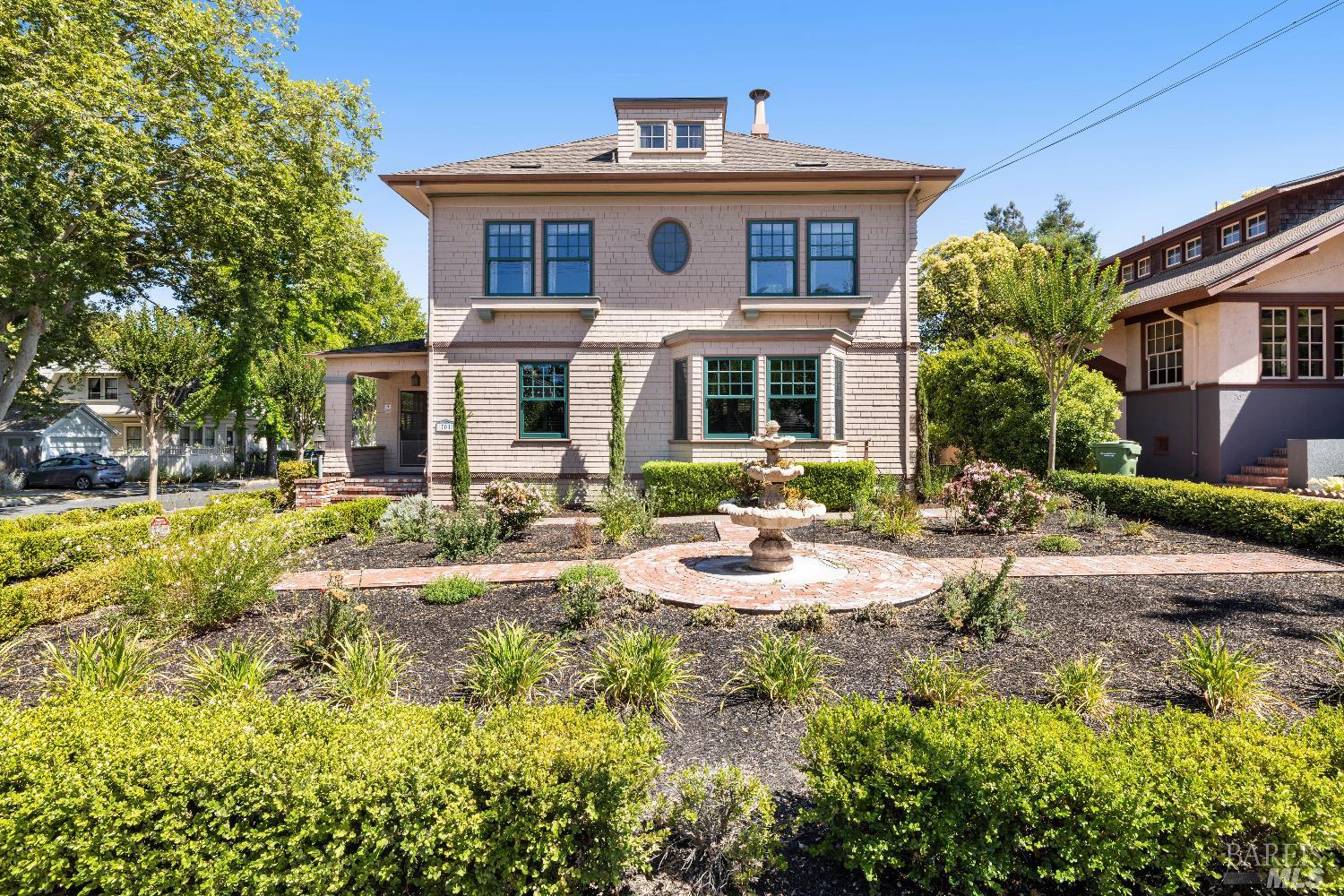Homes for sale in Petaluma | View 701 D Street | 4 Beds, 1 Bath