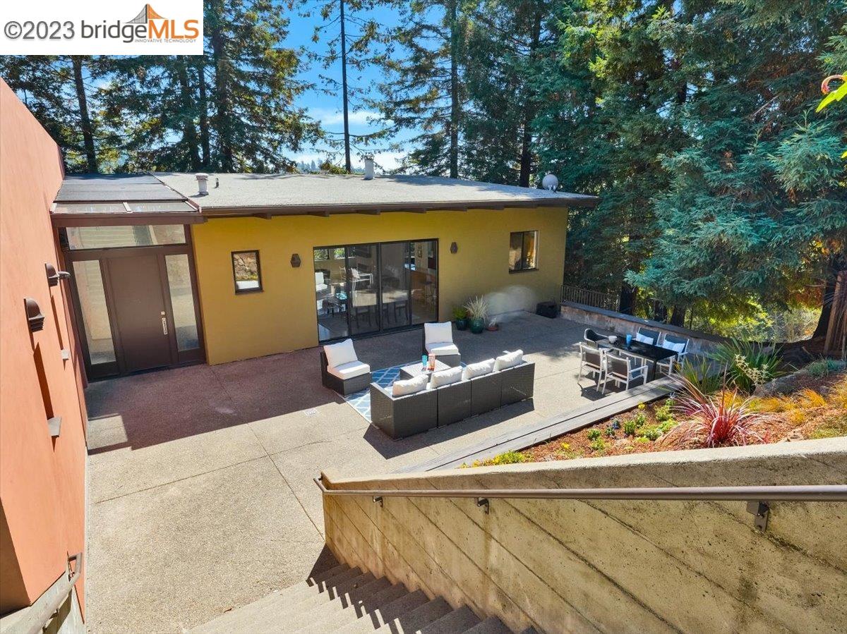 Homes for sale in Berkeley | View 6900 Buckingham Blvd | 3 Beds, 2 Baths