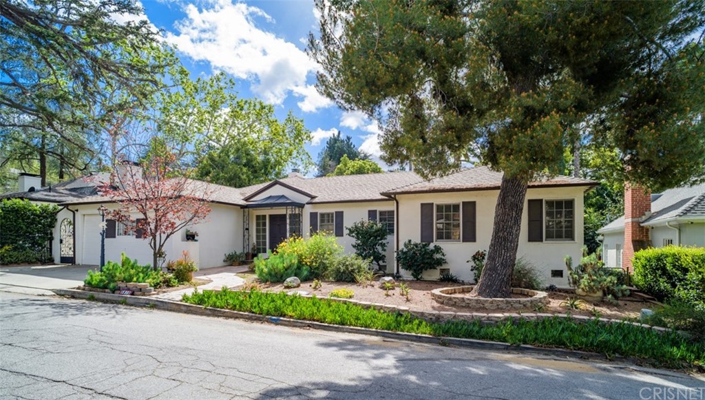 5810 Valley Oak Drive, Hollywood Hills East, CA 90068 Property for sale