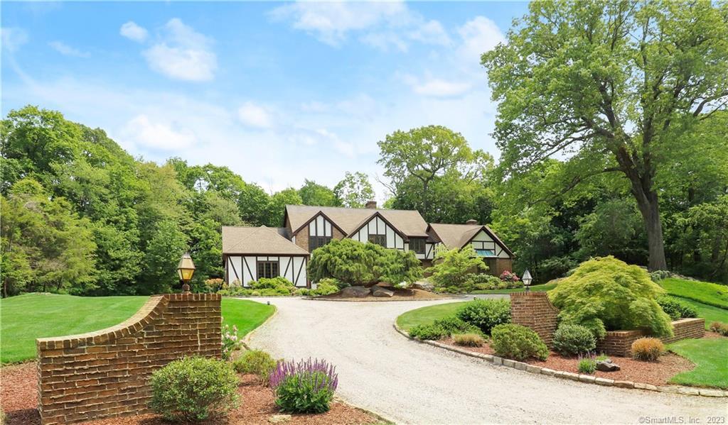 Homes for sale in New Canaan | View 37 Long Lots Road | 5 Beds, 4 Baths