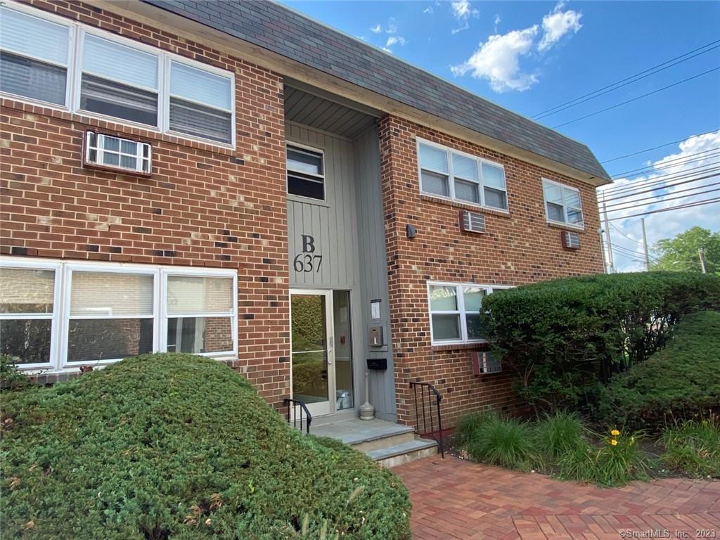 39 Glenbrook Road, Unit 2B, Stamford, CT 06902