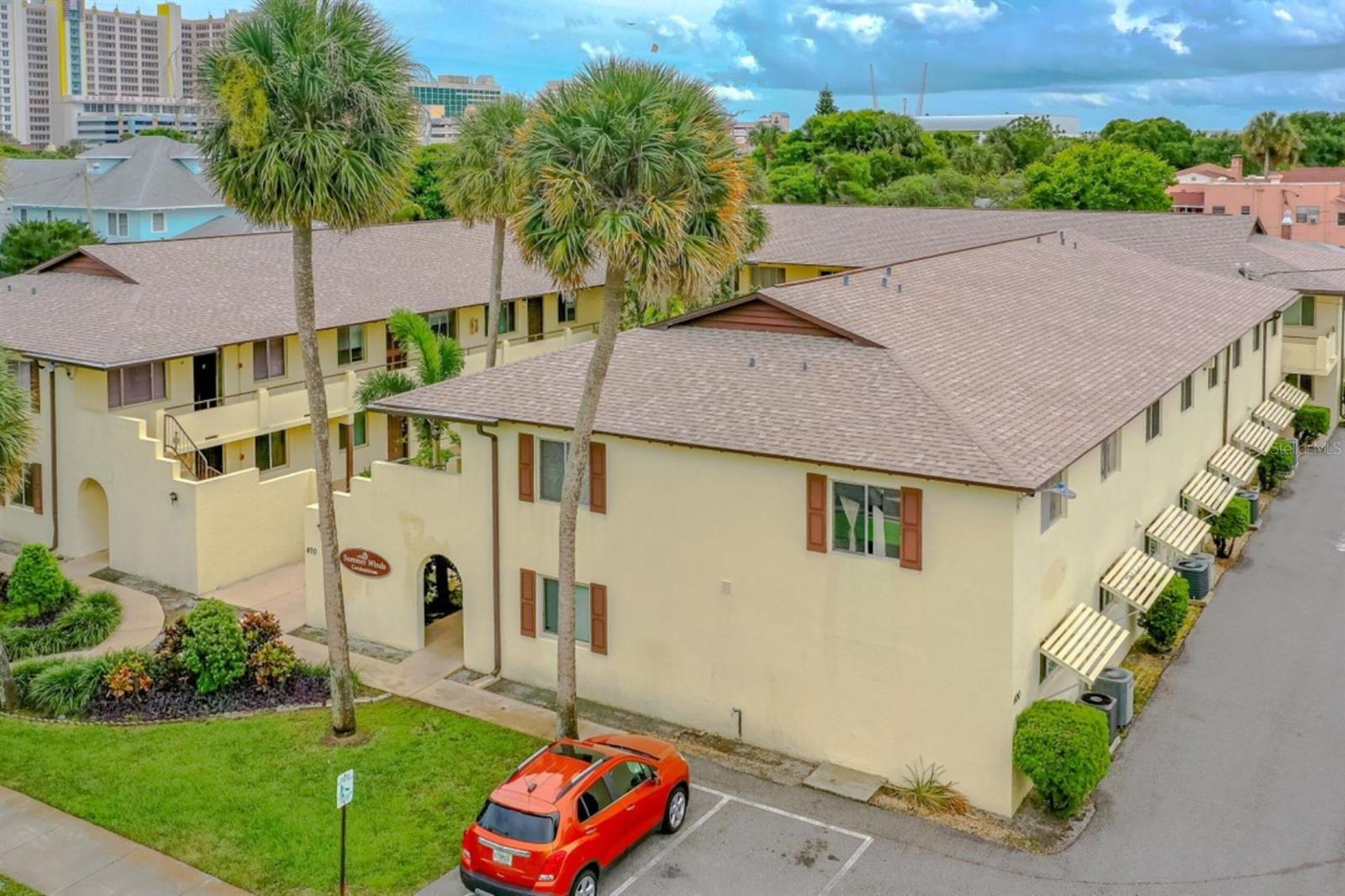 Homes for sale in Daytona Beach | View 400 Oakridge Boulevard, 8 | 2 Beds, 1 Bath