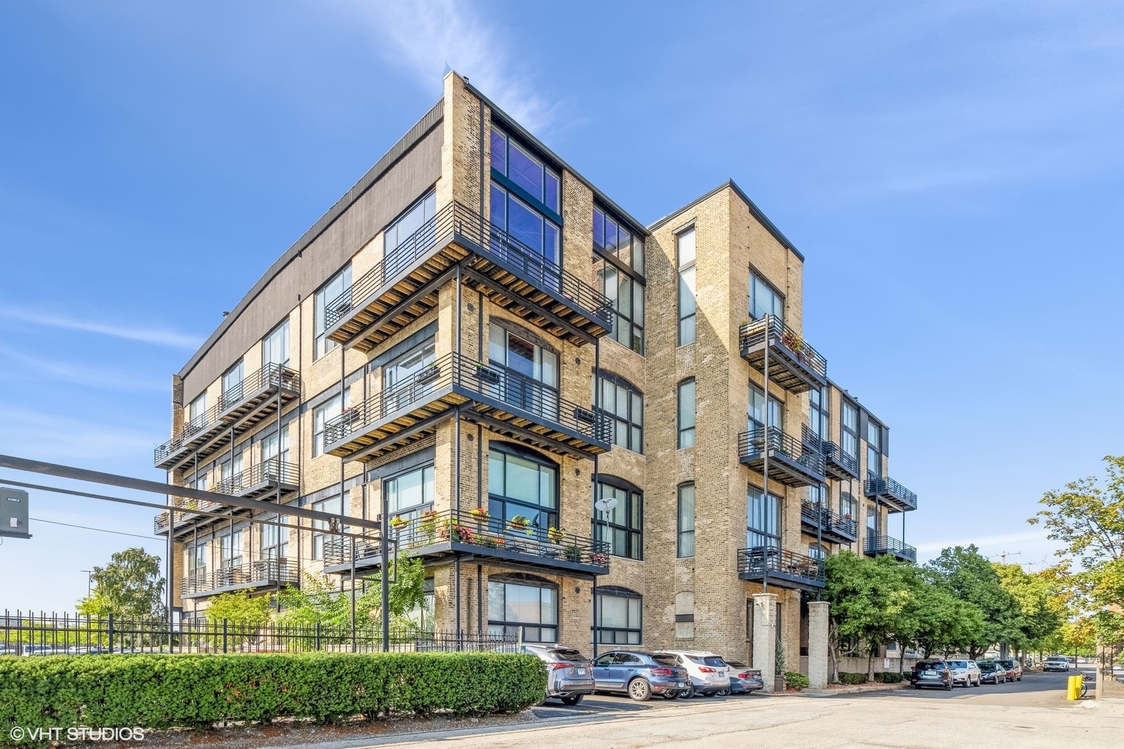 2614 N Clybourn Avenue #414, Chicago, IL 60614 Property for sale