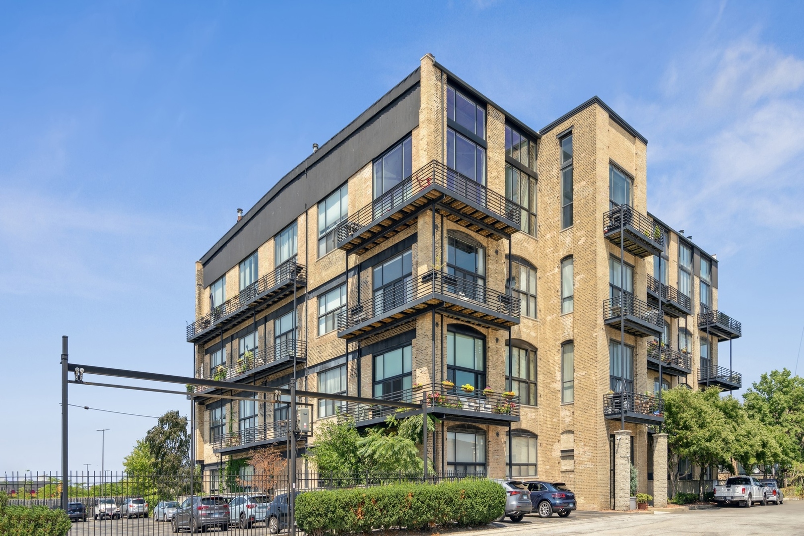 2856 North Damen Avenue, Unit 2, Chicago, IL 60618