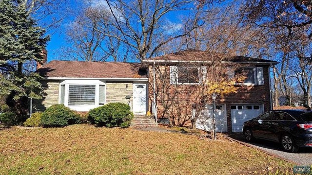 Homes for rent in Tenafly | View 27 Greentree Terrace | 3 Beds, 2 Baths