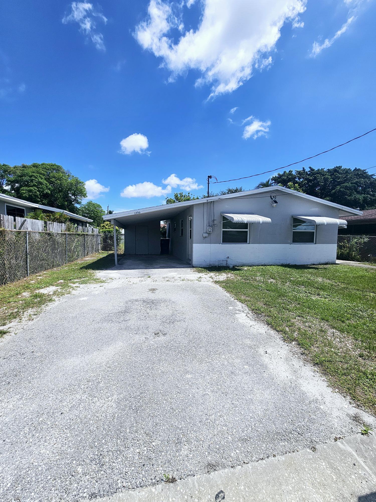 1556 W 20th Street, Riviera Beach, FL 33404 Property for rent