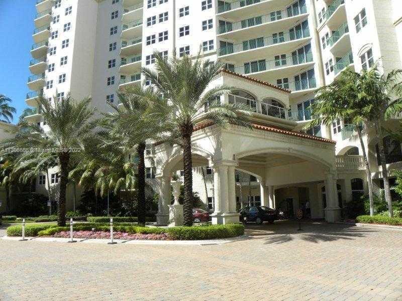 19900 E Country Club Dr #218, Aventura, FL 33180 Property for sale