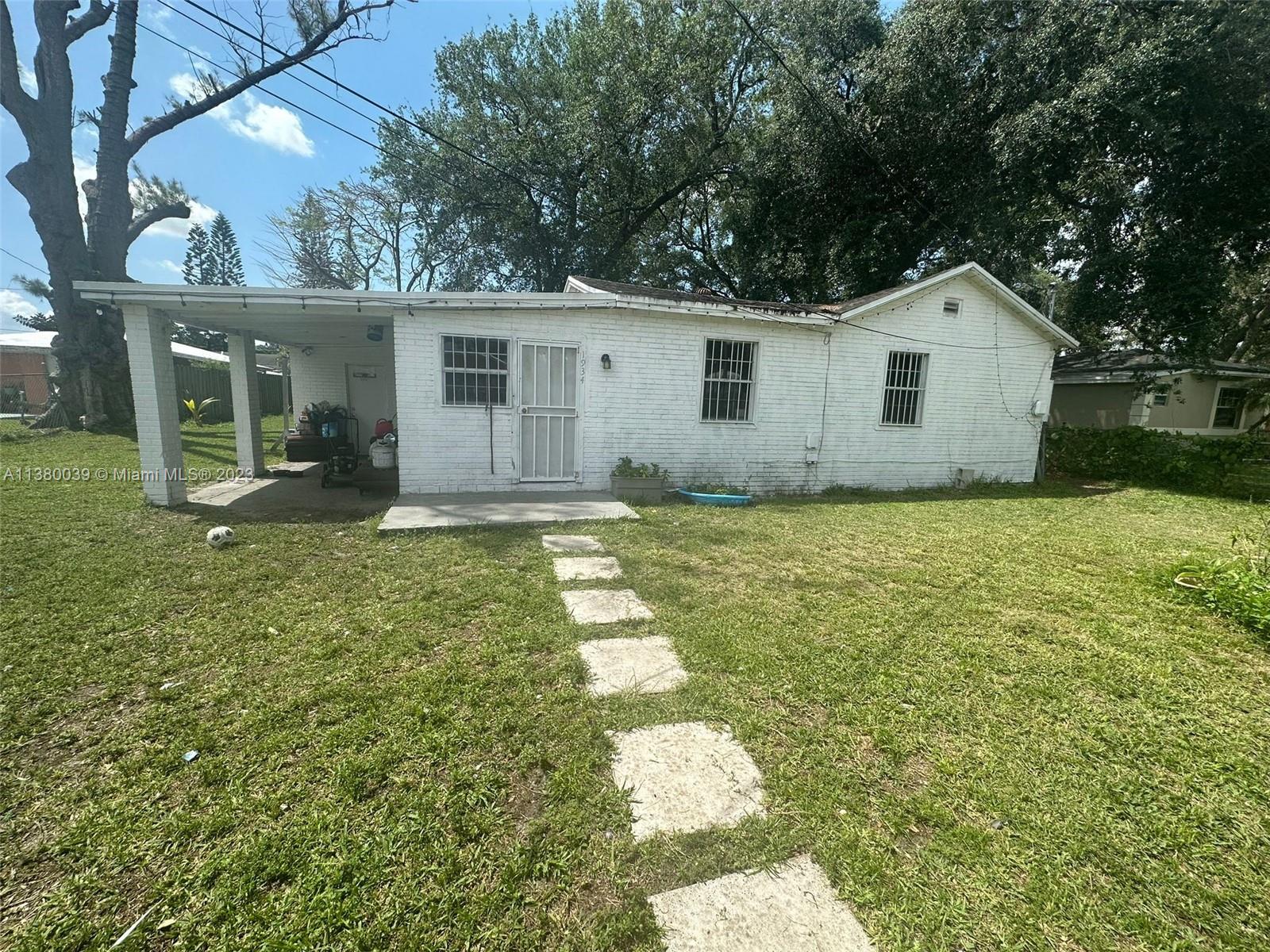 1934 NW 92nd St, Miami, FL 33147 Property for sale