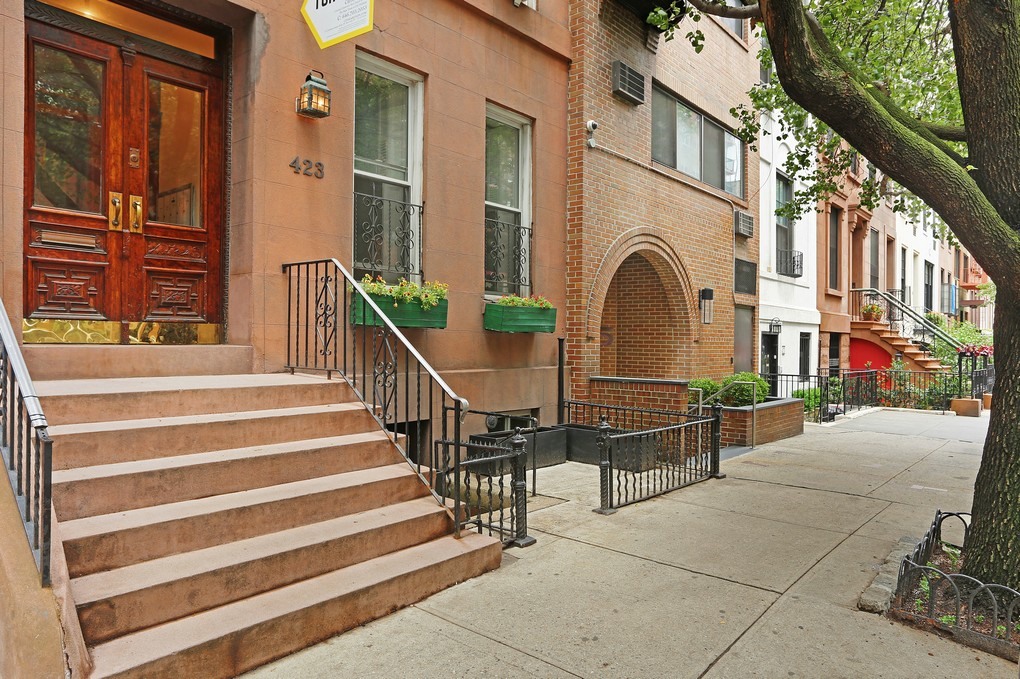 423 East 84th Street