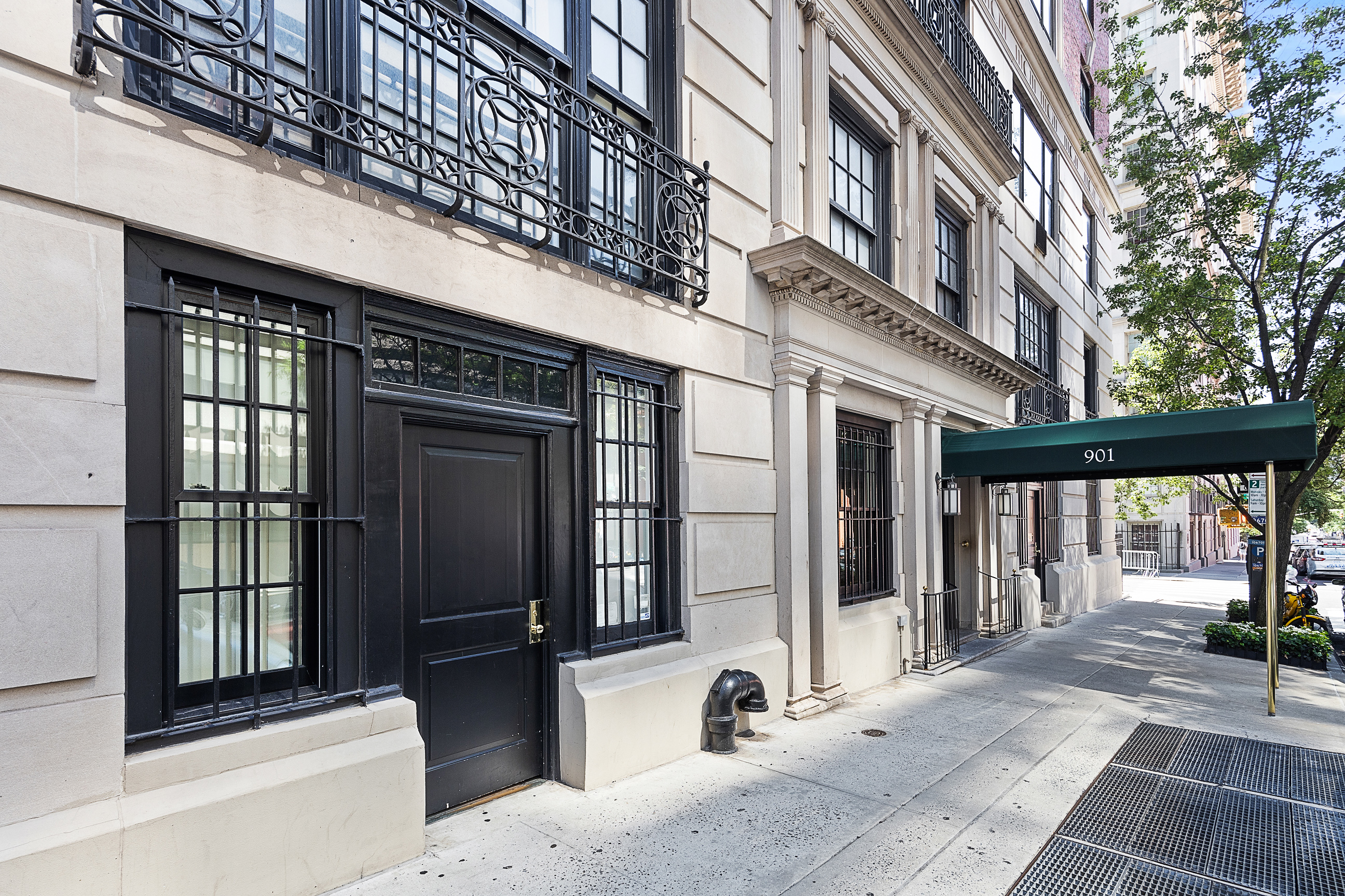 903 Lexington Avenue