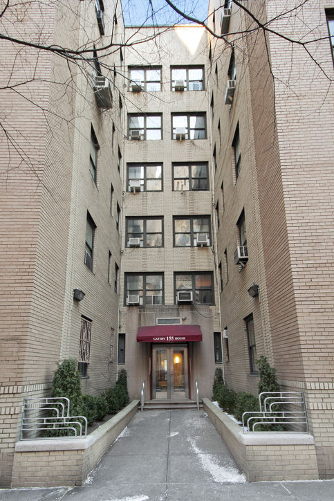 GATSBY HOUSE