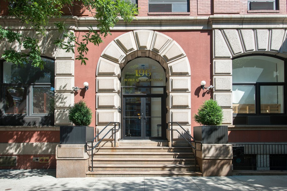 196 Sixth Avenue