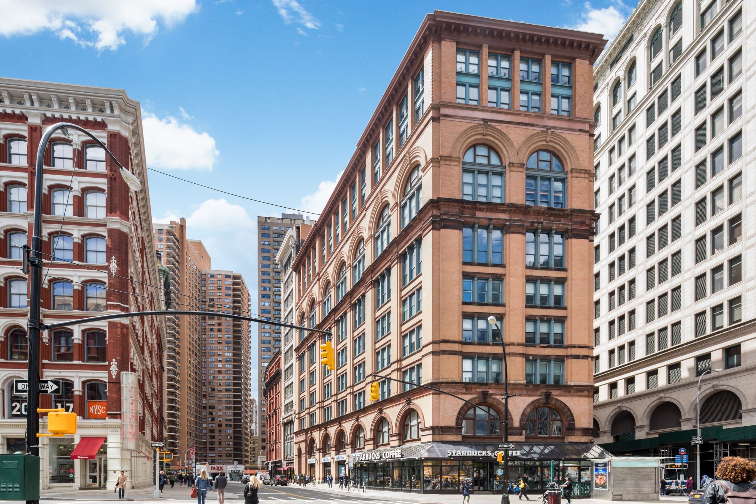 21 ASTOR