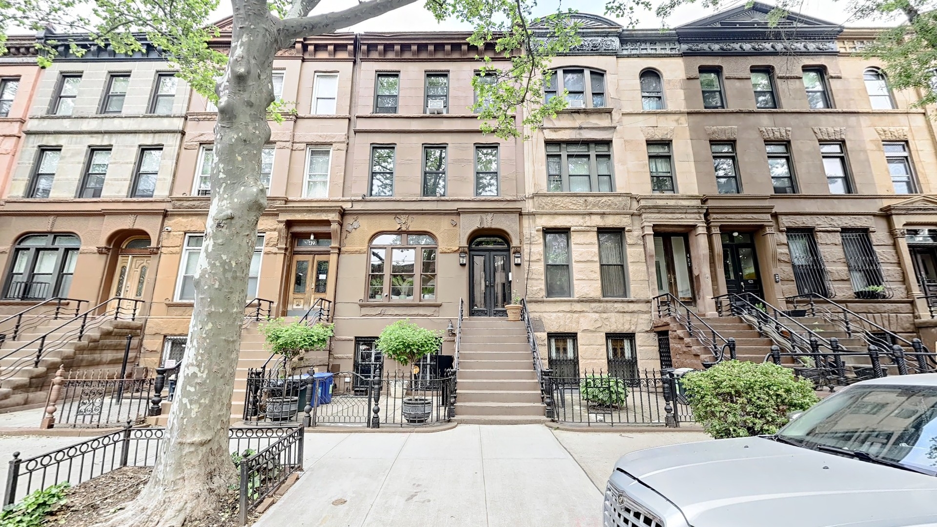 425 Hancock Street