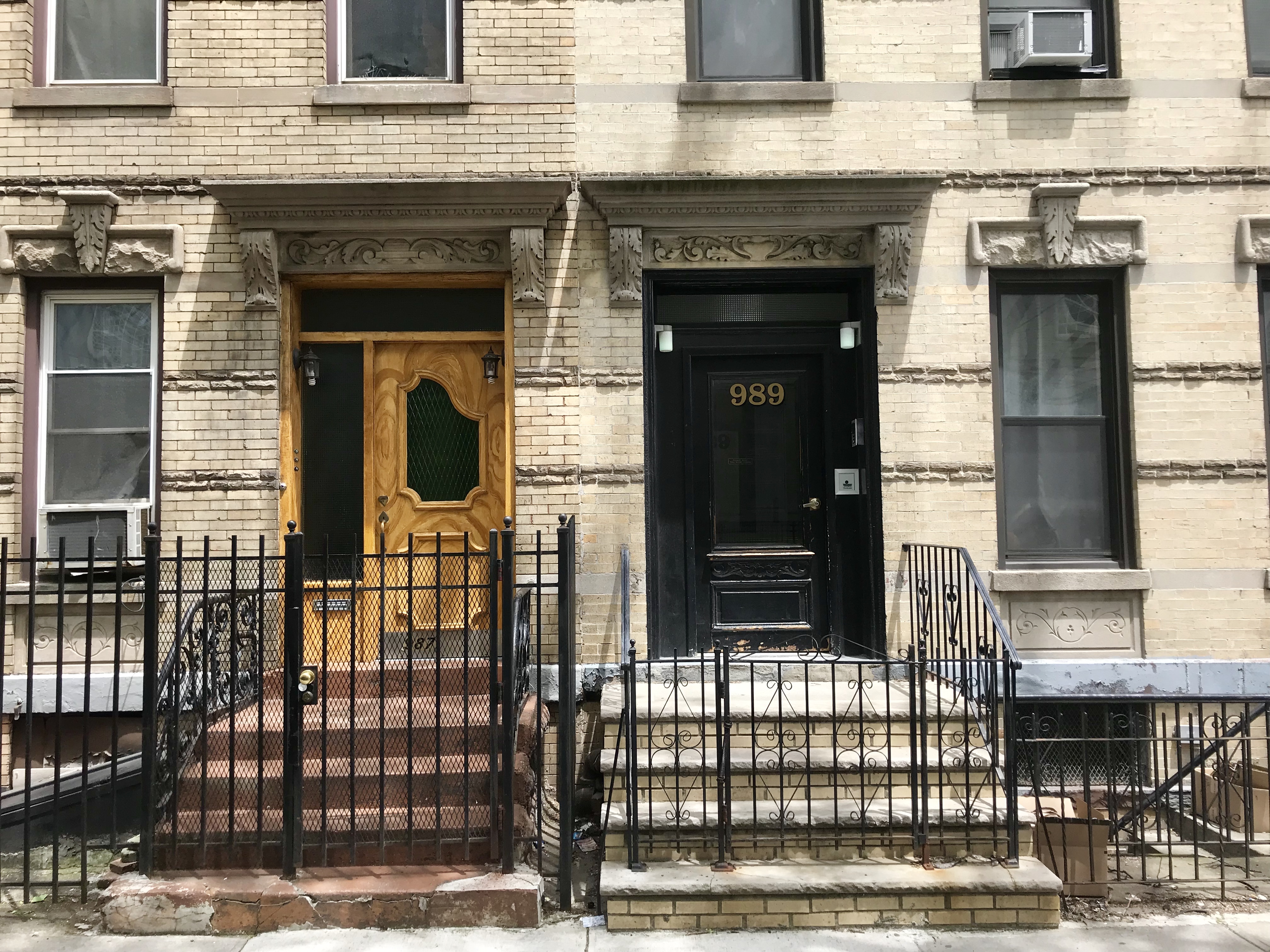 989 Seneca Avenue