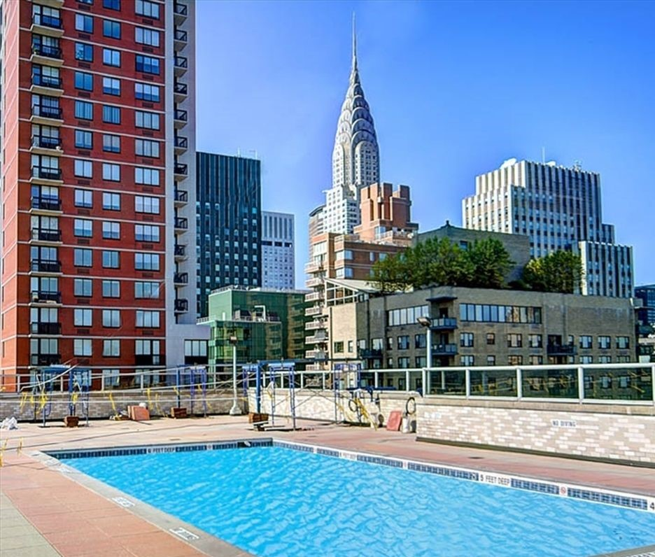 THE CHURCHILL | 300 East 40th Street, Manhattan | Corcoran