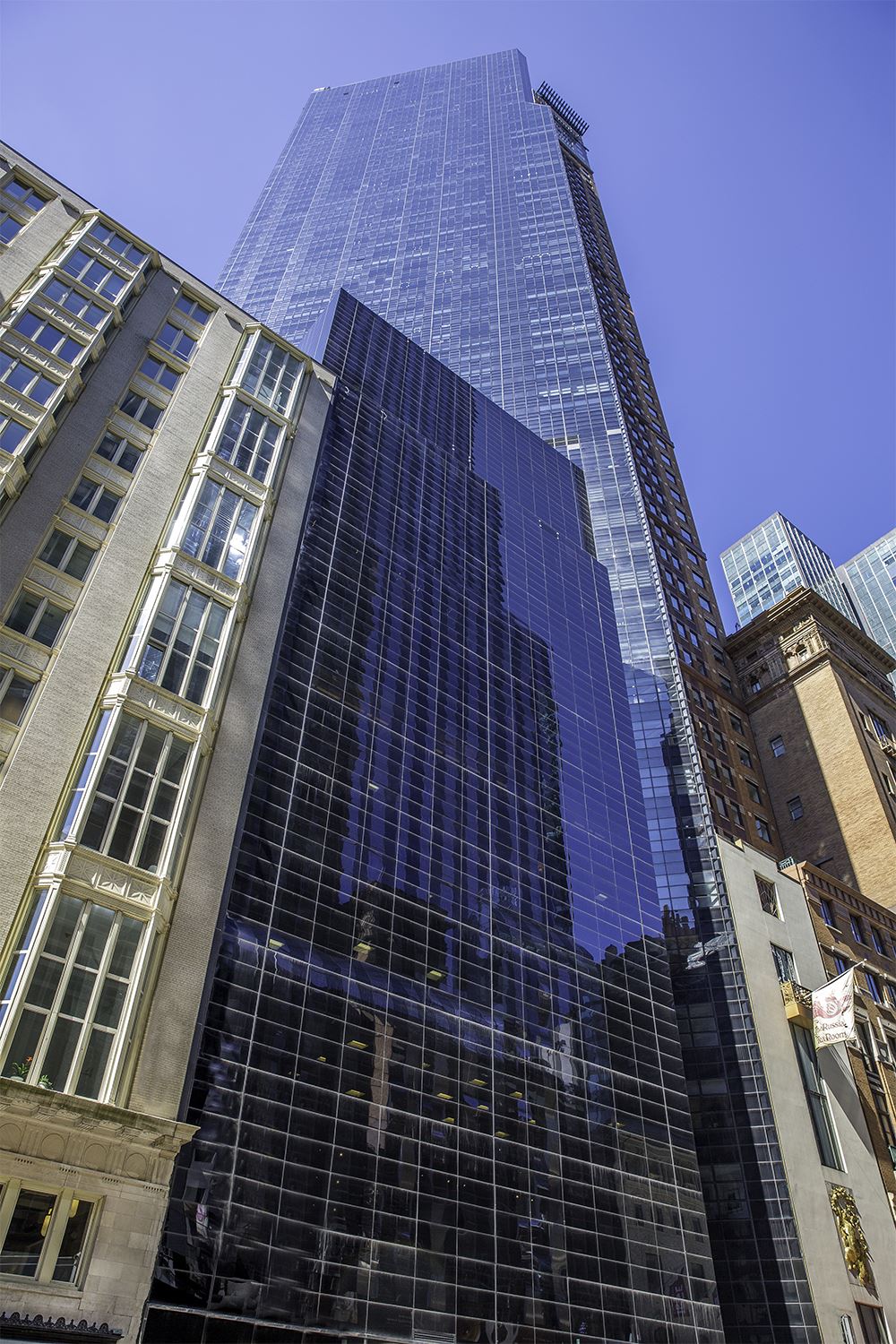 METROPOLITAN TOWER