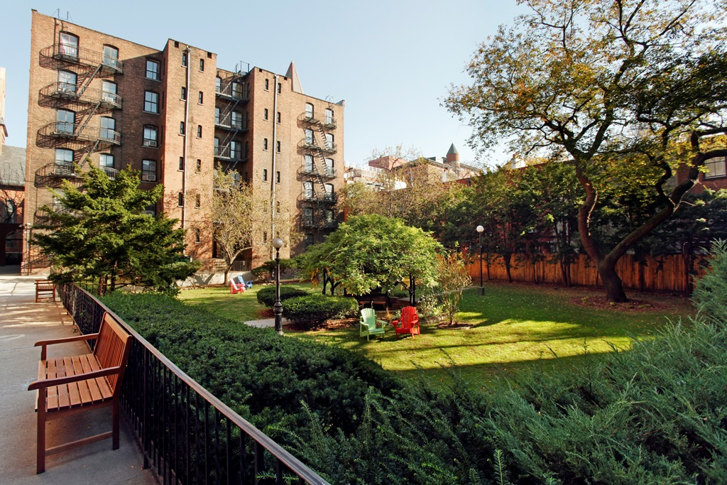 The Cobble Hill Towers Condominium