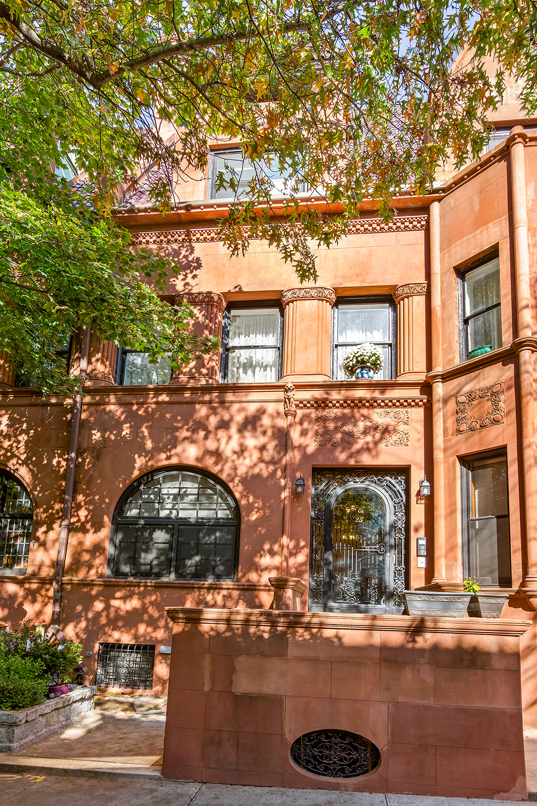 25 Montgomery Place