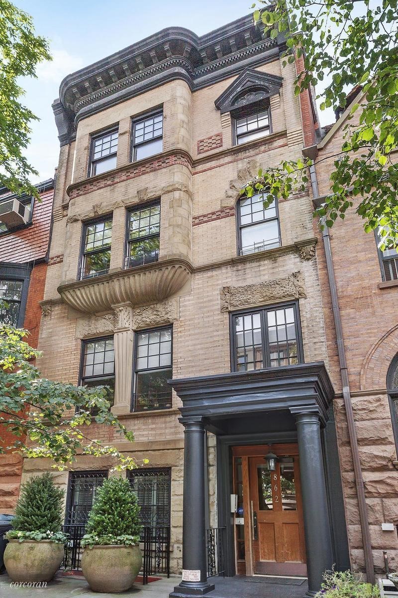 862 Carroll Street