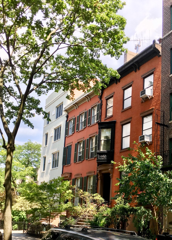 12 Monroe Place
