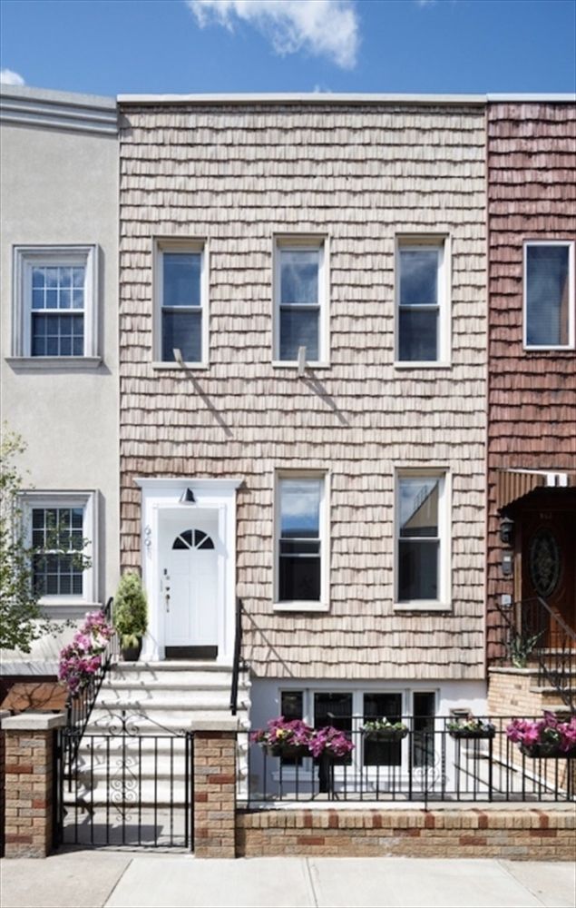 661 Humboldt Street