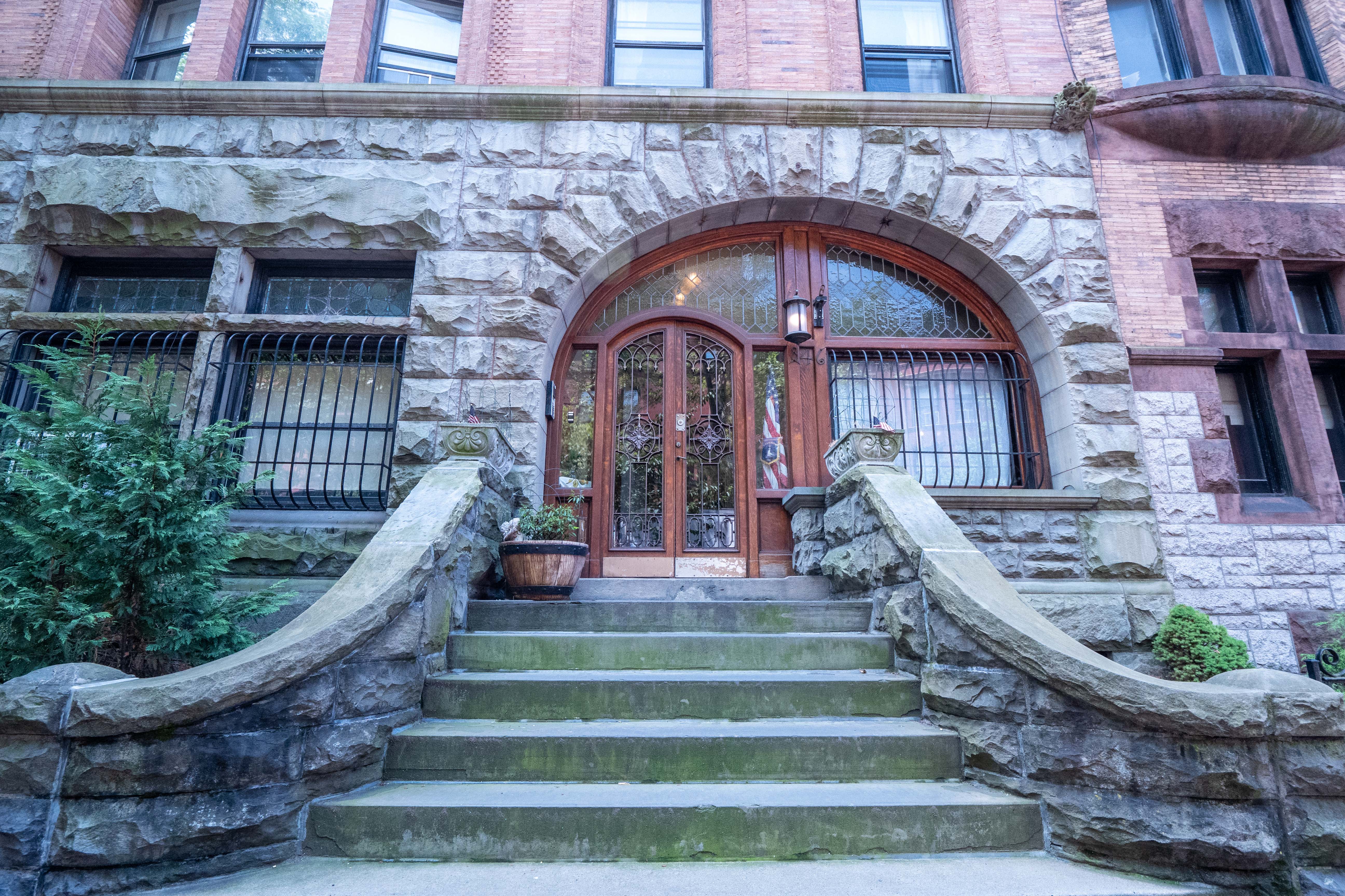 846 Carroll Street
