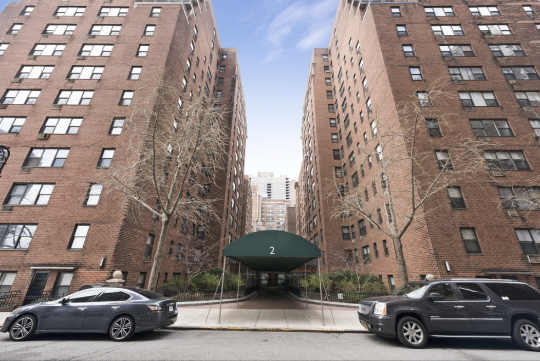 2 Tudor City Place