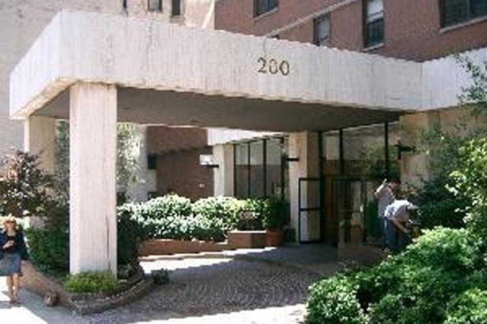 200 E 90th Street