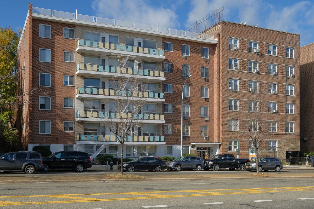 3201 Grand Concourse