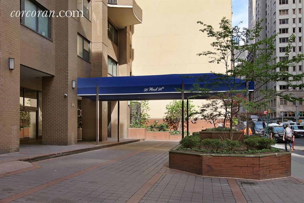 WEST. 公式写真① Amazon.co.jp: WEST. 公式生写真 （集合）WA01158 : おもちゃ