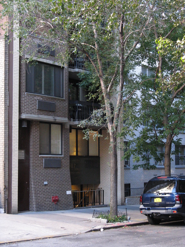 Yorkville Townhouse