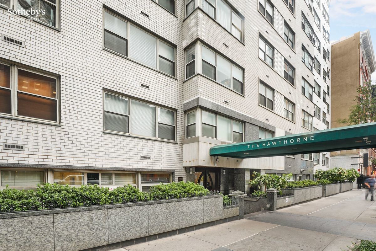 THE HAWTHORNE 211 East 53rd Street, Manhattan Corcoran