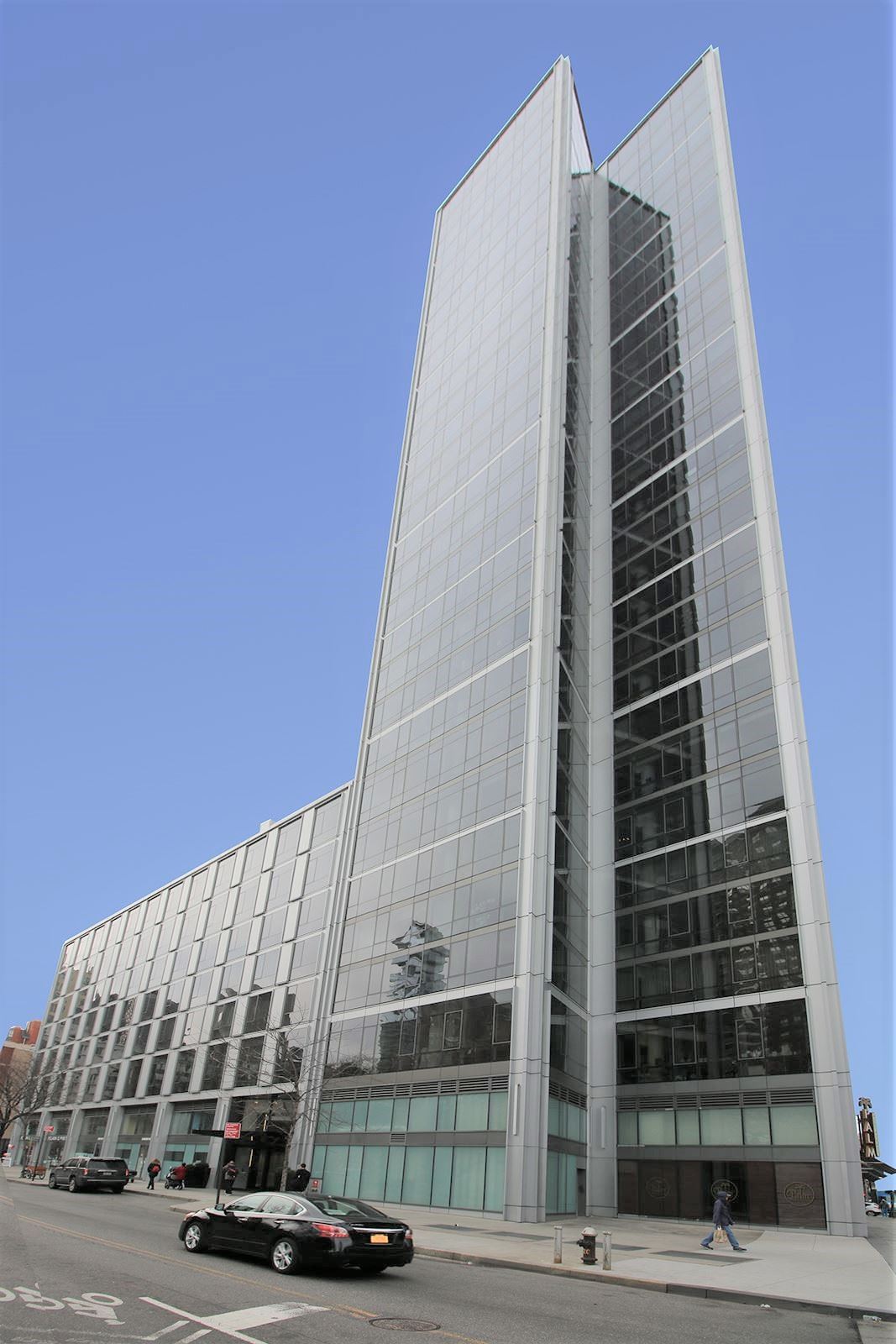 200 CHAMBERS STREET