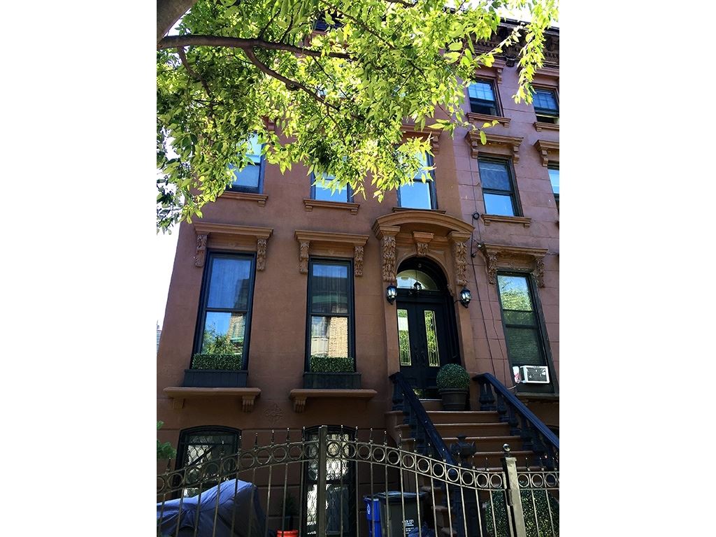 714 Lafayette Avenue