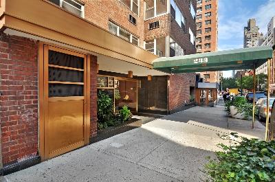 233 East 70Th Stre