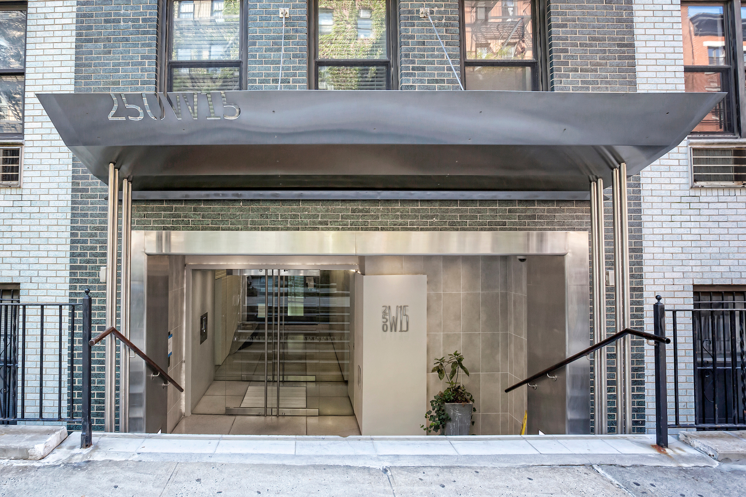 250 West 15th Street