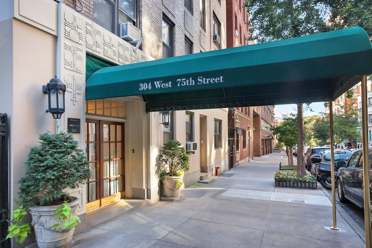 304 West 75th Street, Manhattan | Corcoran