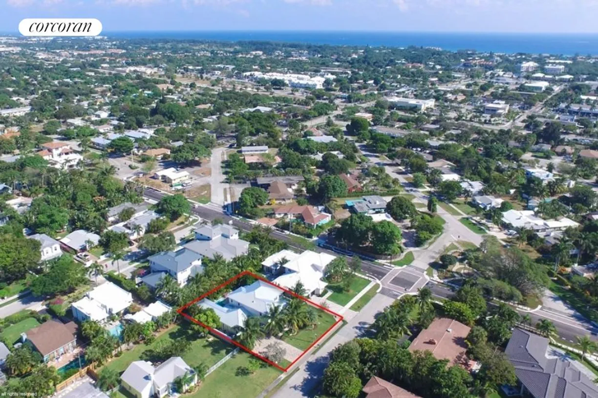 South Florida Real Estate | View 111 NE 6th Street | room 1