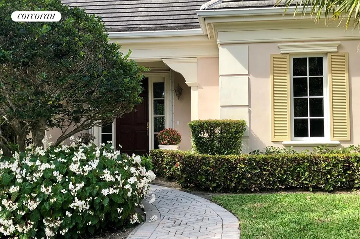 South Florida Real Estate | View 3120 Gulfstream Road | room 2