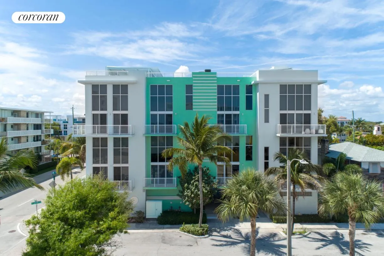 South Florida Real Estate | View 108 Lake Avenue #206 | room 1